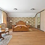 Guest house Adeles 3*